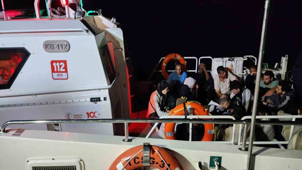 Datça’da 16 düzensiz göçmen yakalandı
