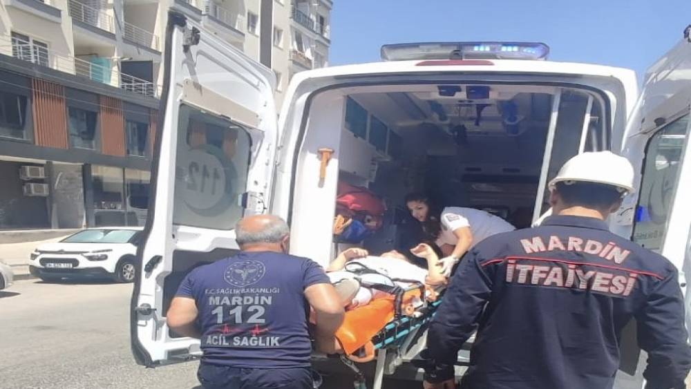 Mardin’de asansörün düşmesi sonucu 3 kişi yaralandı
